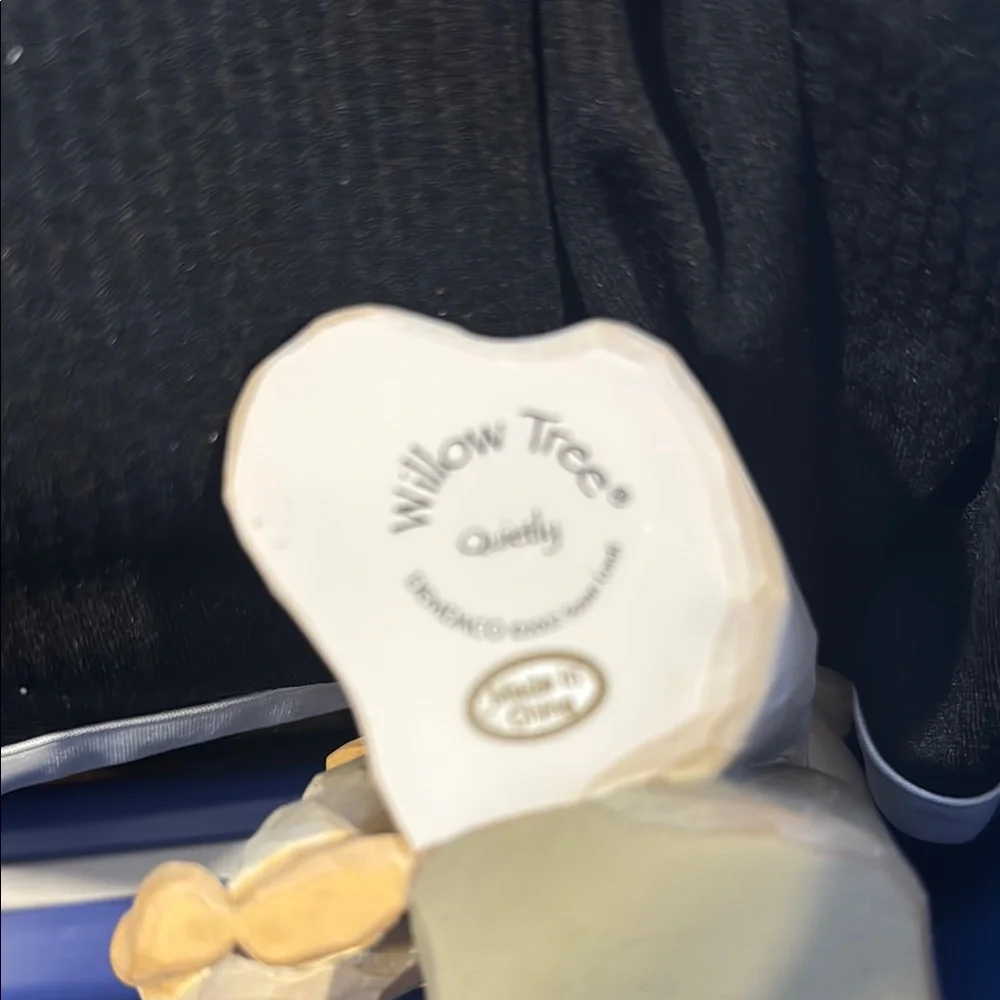 Willow Tree Quietly Figurine - Cream and Tan - Picture 2 of 6